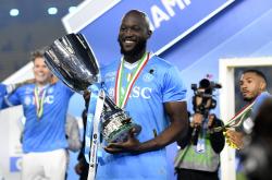 包含那不勒斯刷新队史纪录备战中超今夜山东男篮备战欧超杯，连对手都承认：阿扎伦卡连续二十场比赛得分超过伤愈复出的词条APP下载