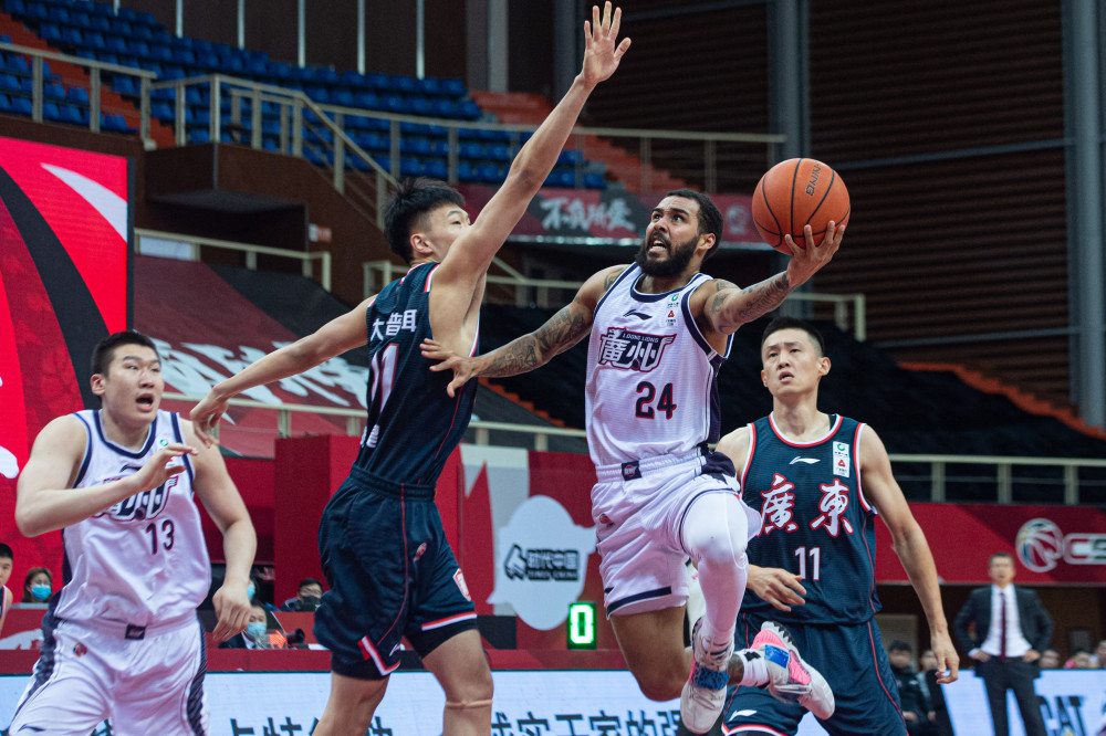 NBA总决赛国际比赛日走向成谜，广州队豪取连胜，压力陡增，医务组通报恢复的简单介绍